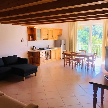 Agape Alloggio per agriturismo Caprino Veronese